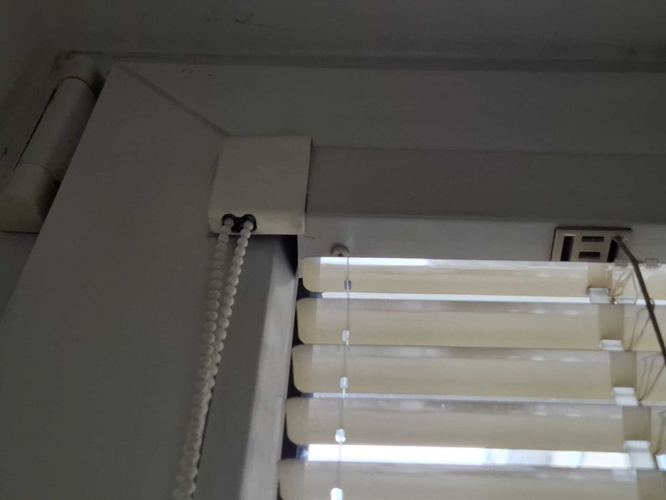 Żaluzje poziome 25mm aluminiowe 51,5x140cm Beż używane dostępne 10kpl