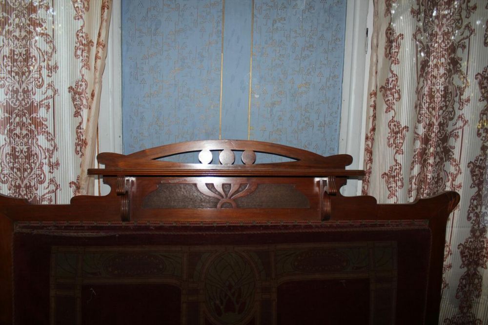 Продам антикварный довоенный немецкий диван 1900-1910 г.в.