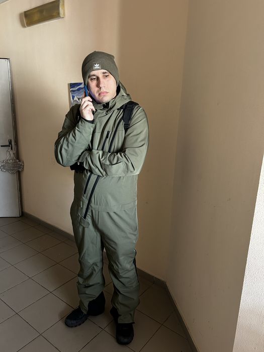 Лижний дизайнерський костюм з мембраною колір оливи розмір L-XL