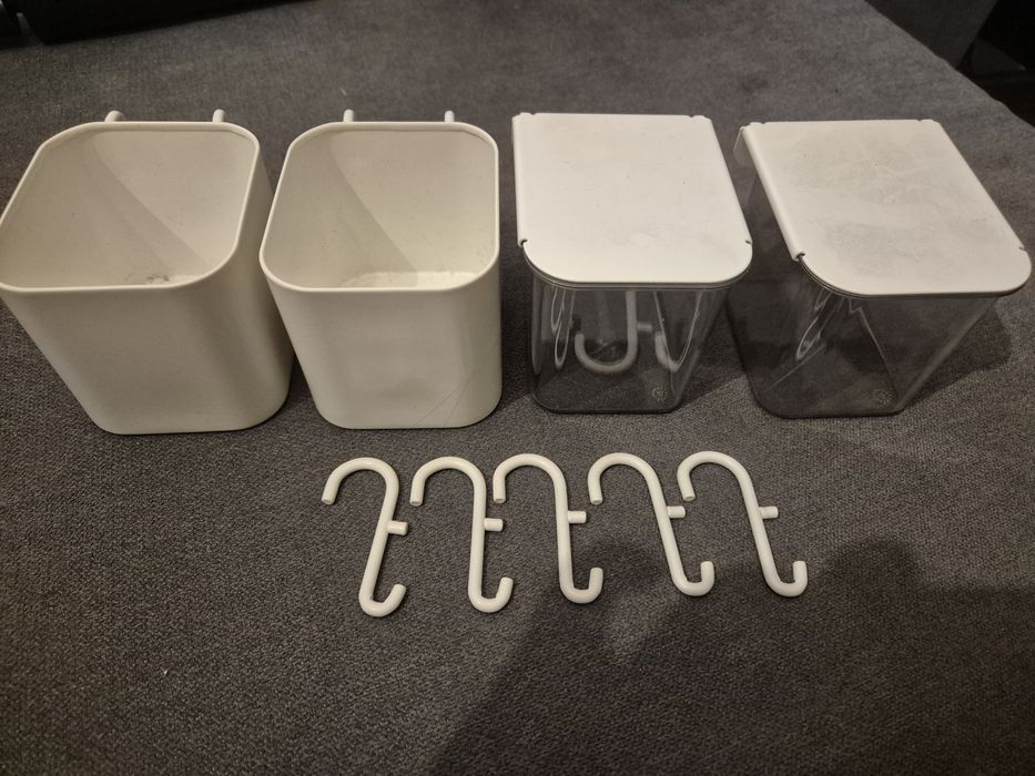 Pojemniki na tablicę skadis ikea