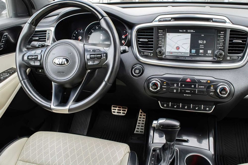 Kia Sorento      2018