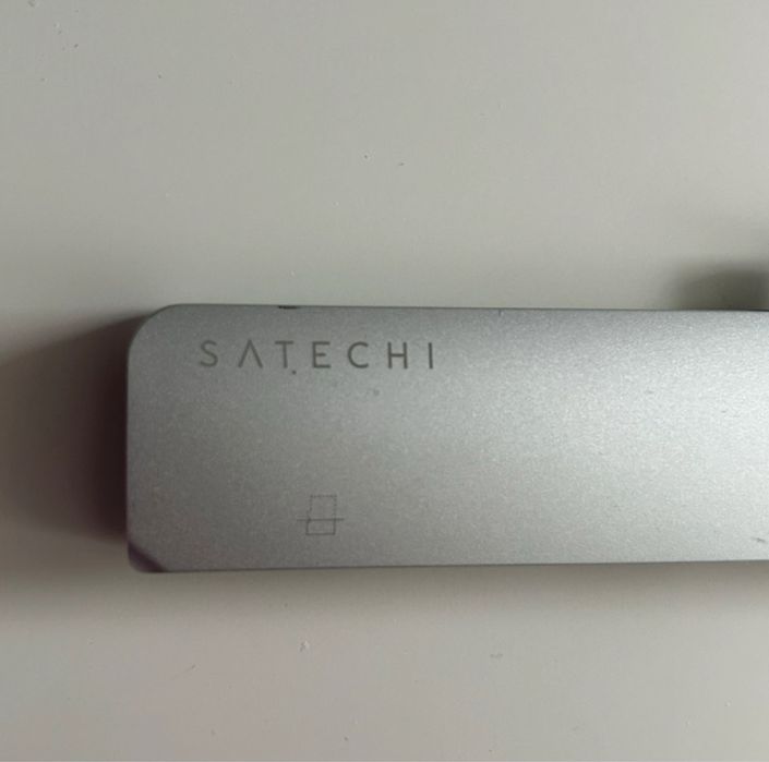 satechi pro hub adapter macbook silver