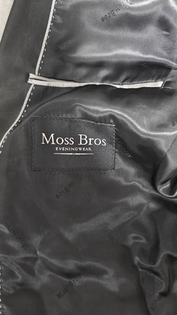 Смокінг Moss Bros