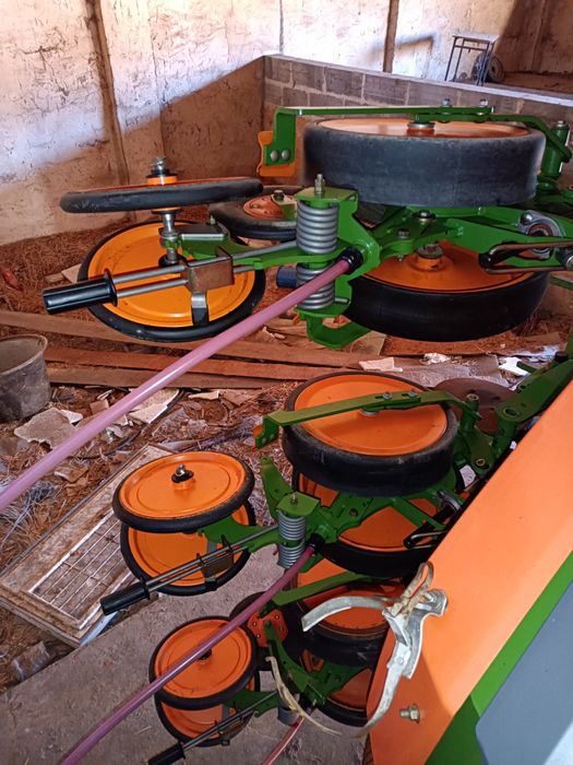 Amazone EDX 6000-2c siewnik kukurydzy nie kuhn kvenreland gaspardo