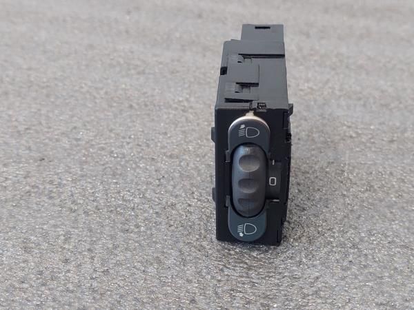 Botão / interruptor de luzes RENAULT Clio II (BB0/1/2_, CB0/1/2_)