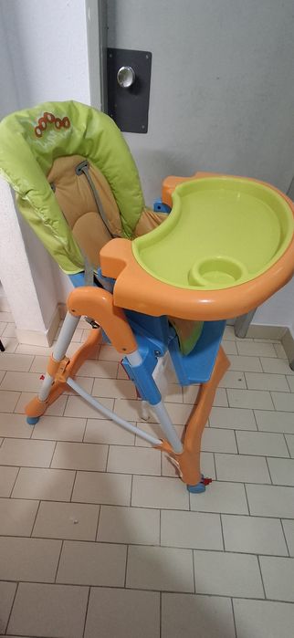Cadeira de refeicoes intantil