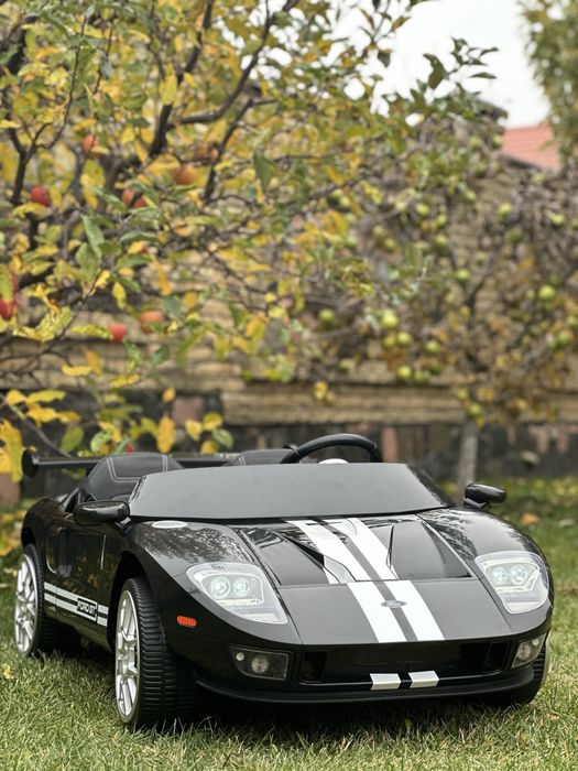 Машинка на акумуляторі Ford GT 24V – дитячий електромобіль для двох