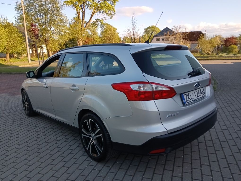 Ford Focus 1.6Tdci zadbany-klimatyza-alufelgi