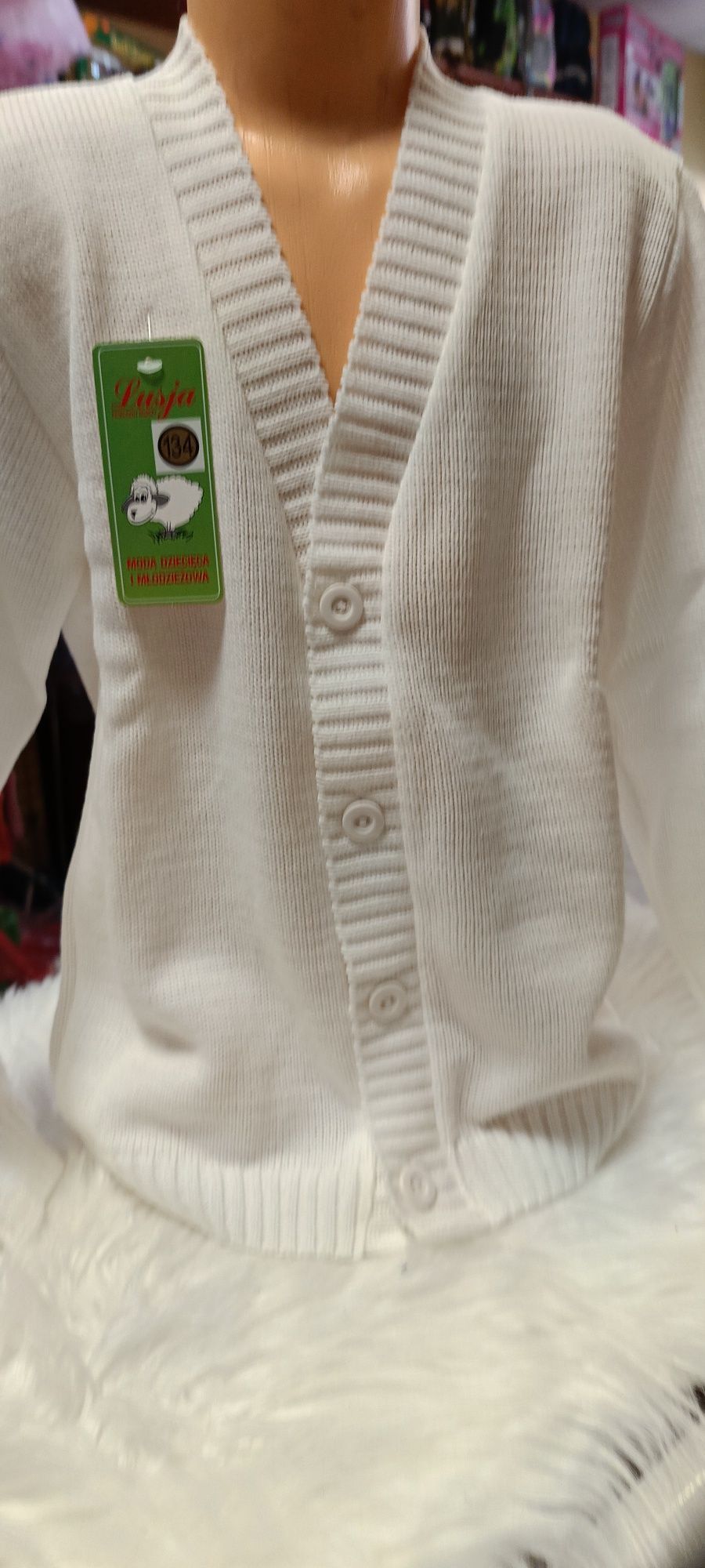 Sweterek komunijny rozmiar 134