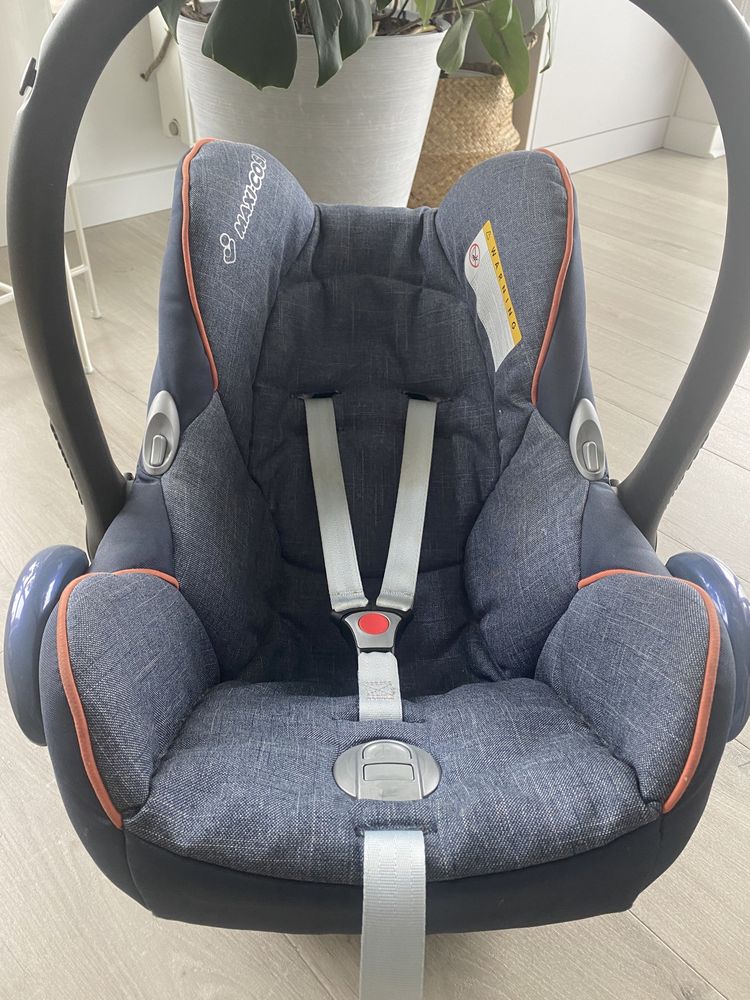 Fotelik Maxi Cosi Cabrio fix 0-13 kg