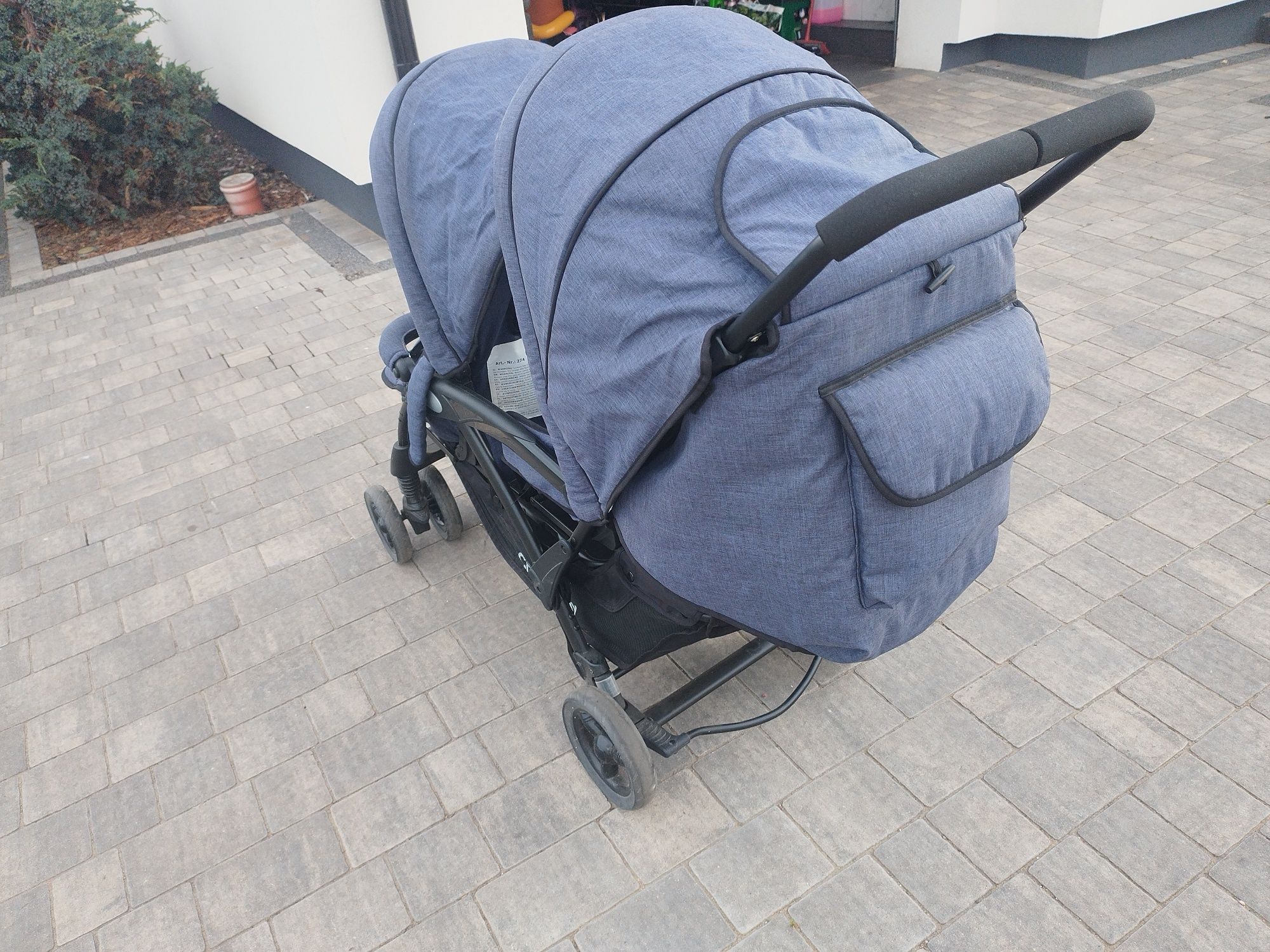 Praktyczny wózek dla rodzeństwa DUO z CHIC 4 Baby - dla bliźniat lub d