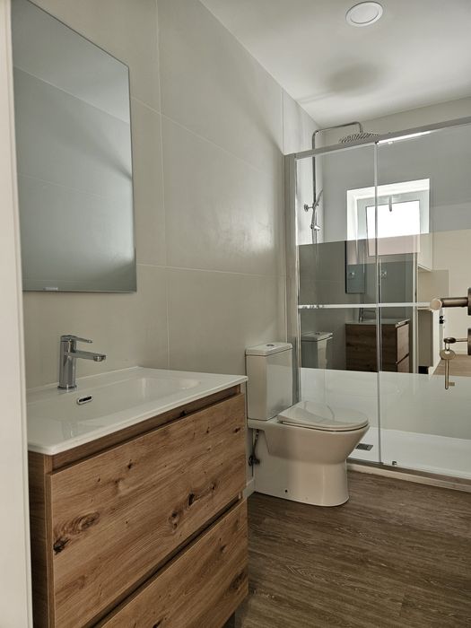 T2 novo em Carcavelos