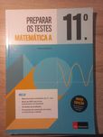 Livro de preparação para testes Matemática A 11 ano.