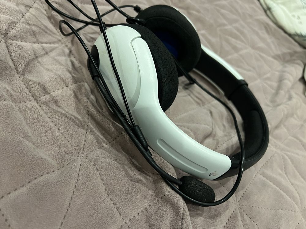 PDP LVL40 Słuchawki przewodowe PS5/PS4 (biał