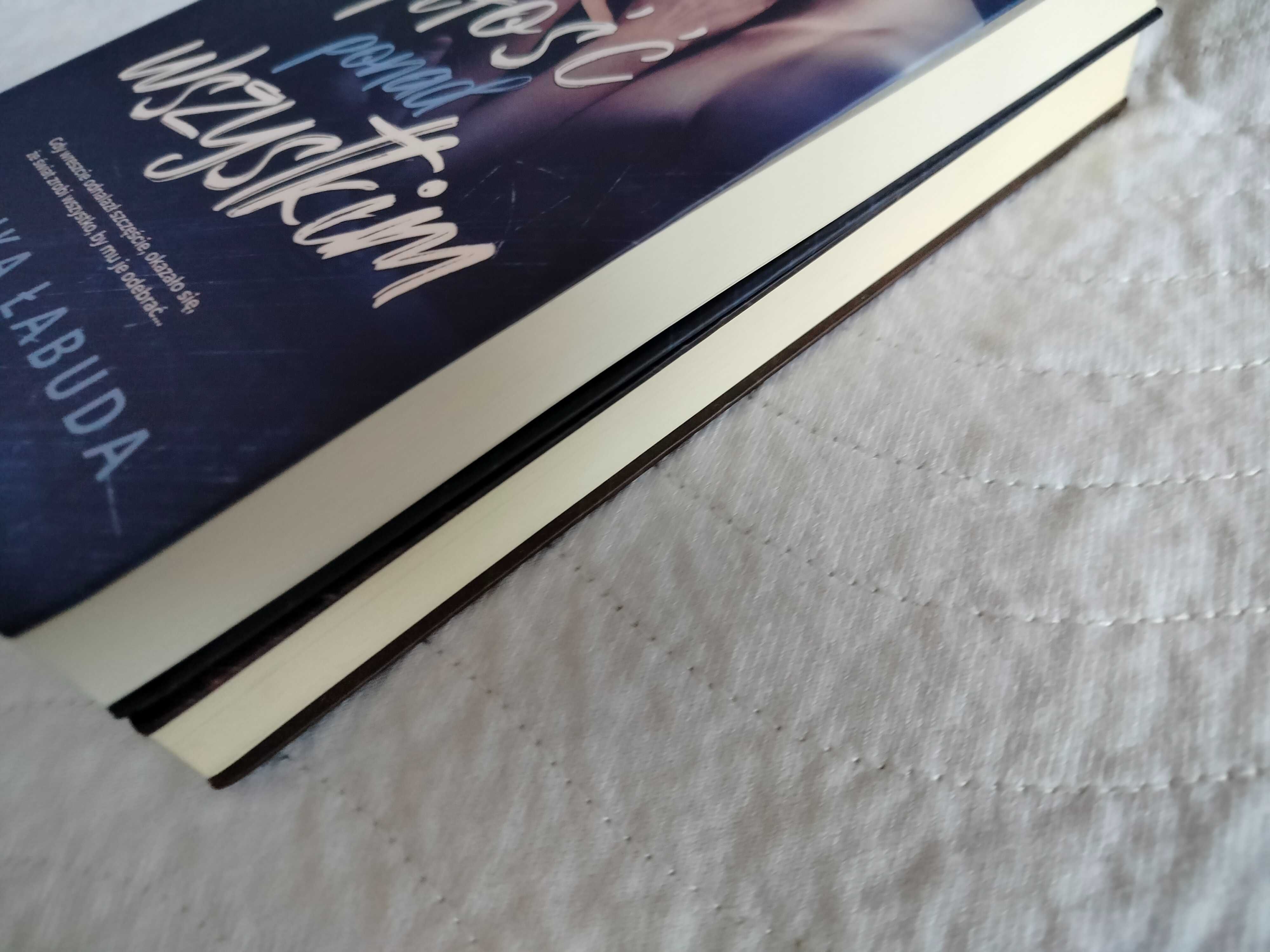 Miłość ponad wszystkim,Miłość ponad prawem Angelika Łabuda