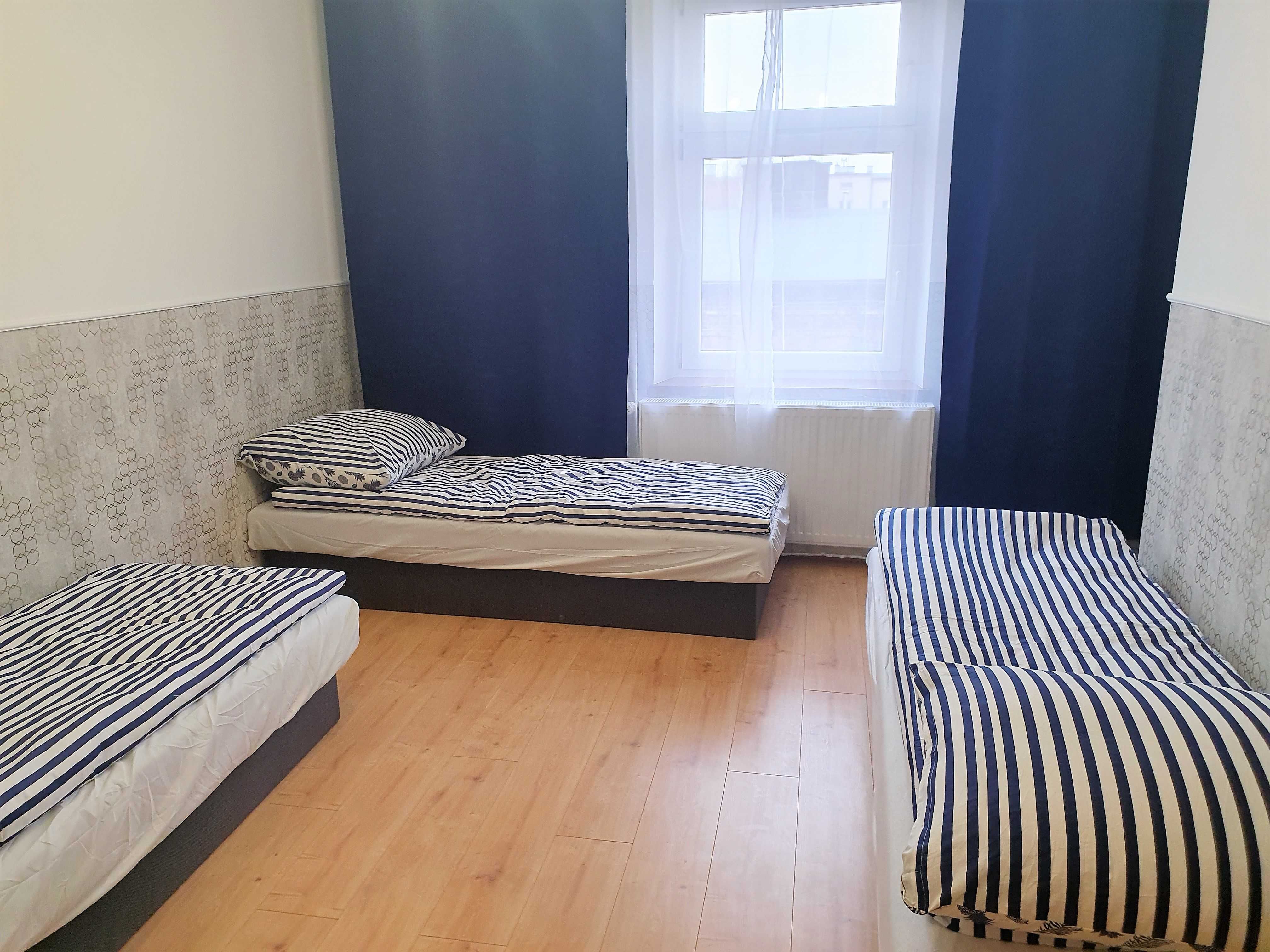 12 Centrum Zabrze - Apartament dla 7 osób 2 pokoje TV WIFI PARKING