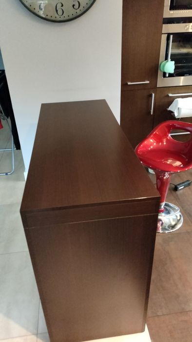 Wyspa kuchenna,barek z podświetleniem