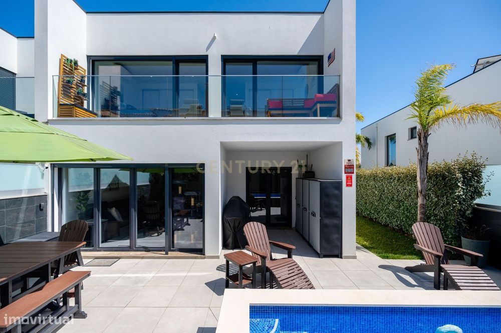 Moradia T3  + 1 Moderna com Piscina e Acabamentos de Luxo – Algoz