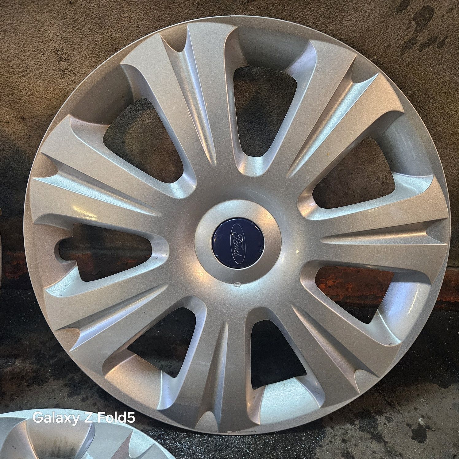 3x Kołpak 16 Ford Mondeo Focus Kuga Tourneo Cmax Smax Galaxy