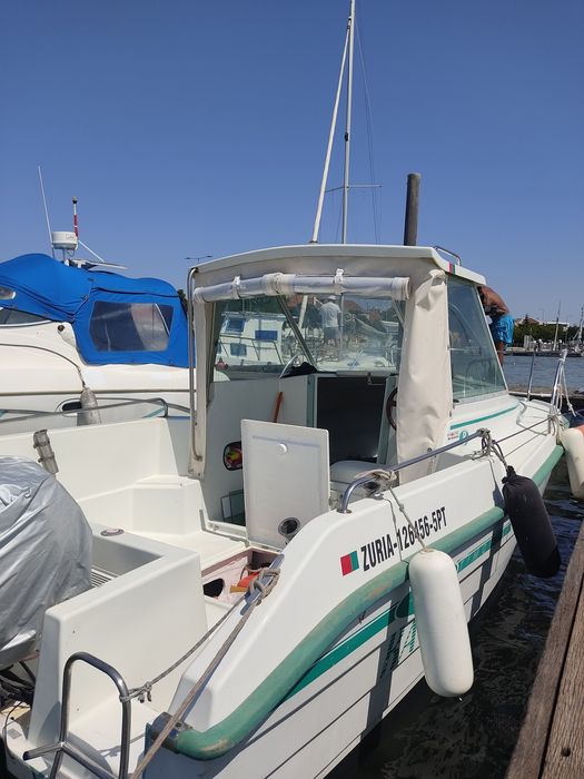 Vendo embarcação Baltt timoneiro 5.30