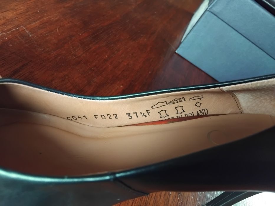 Czółenka skórzane Ryłko, rozm.37,5