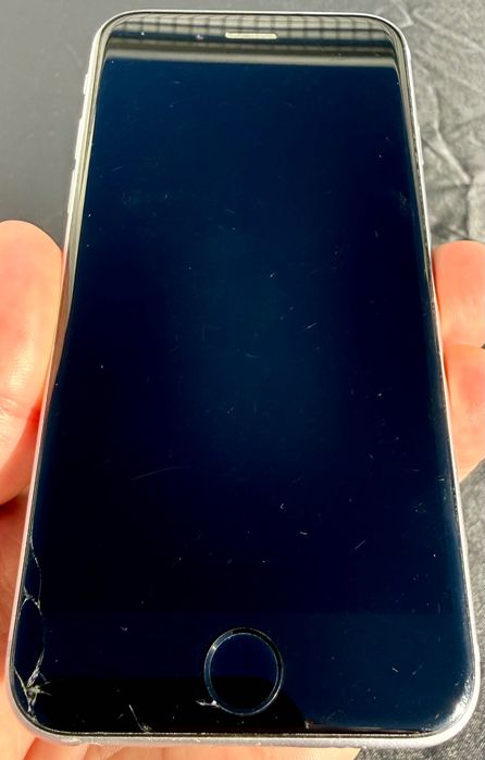 Vendo iPhone 6s (Modelo A1688)