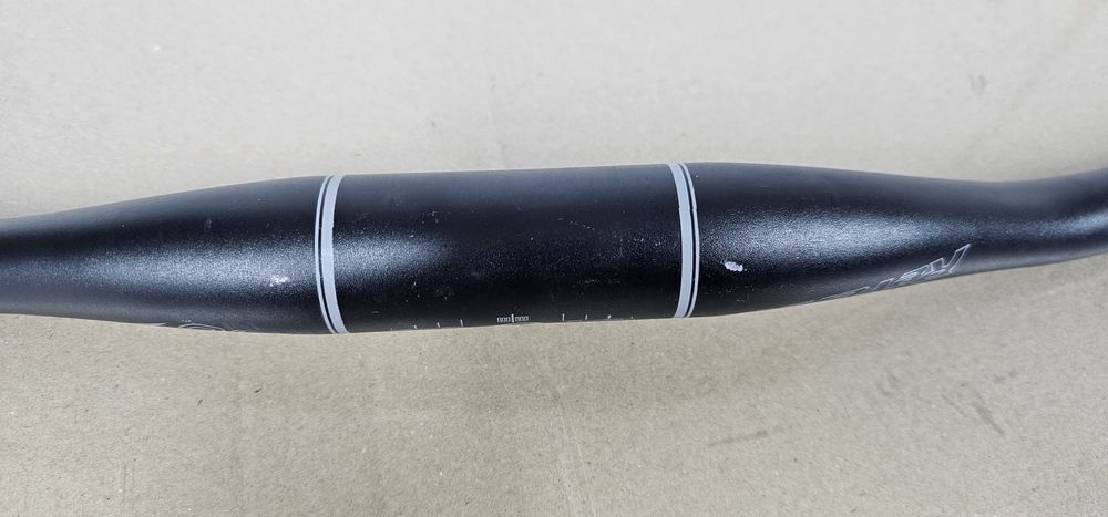 Kierownica MTB Reverse ES 770 mm