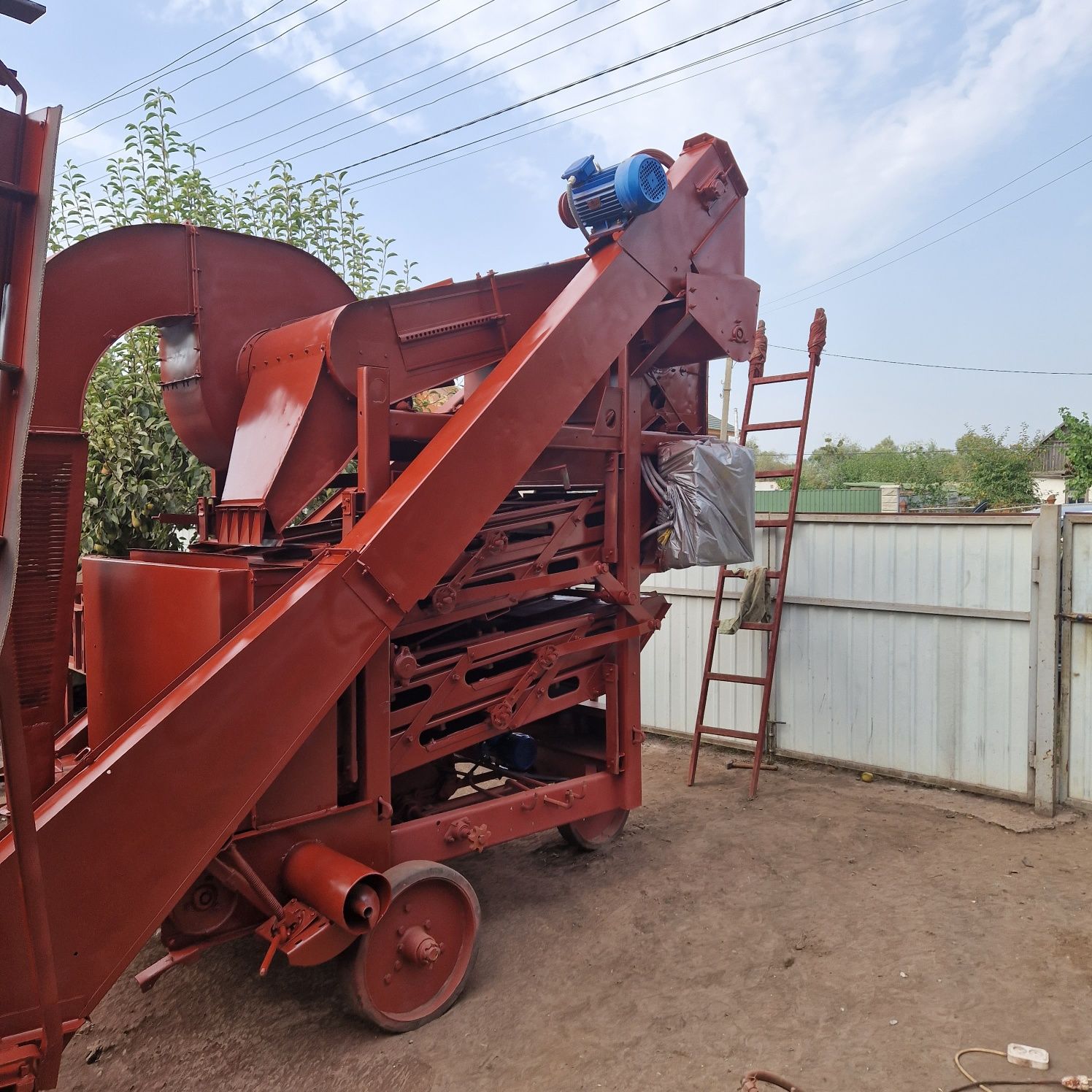 Зерноочисная машина овс-25 після кап ремонту комплектующи вузлі всі но