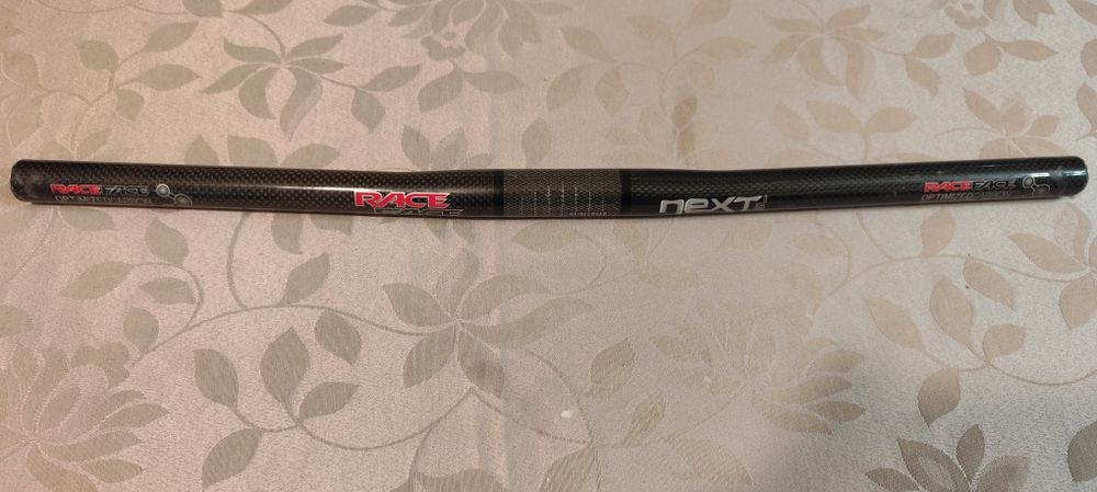 Guiador Race face de carbono