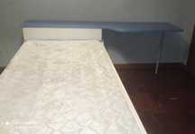 Cama de solteiro com colchão e gavetas + secretária com arrumação