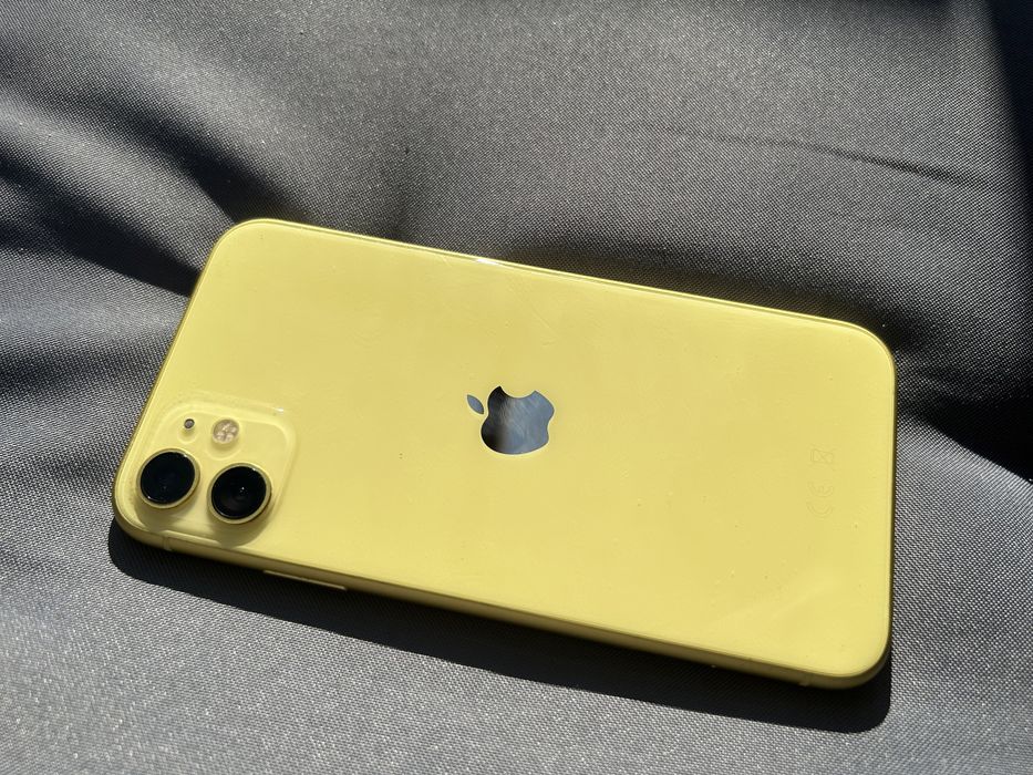 iPhone 11 128 Gb żółty