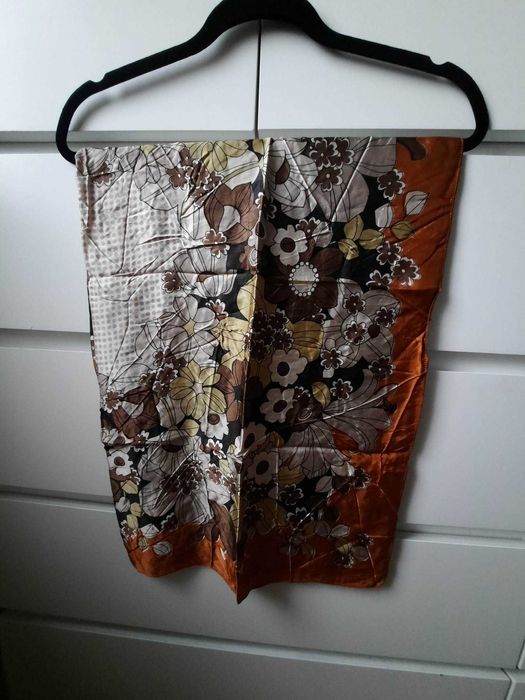 80x80 Chusta chustka szalik szal apaszka w kwiaty karmelowy brązowy