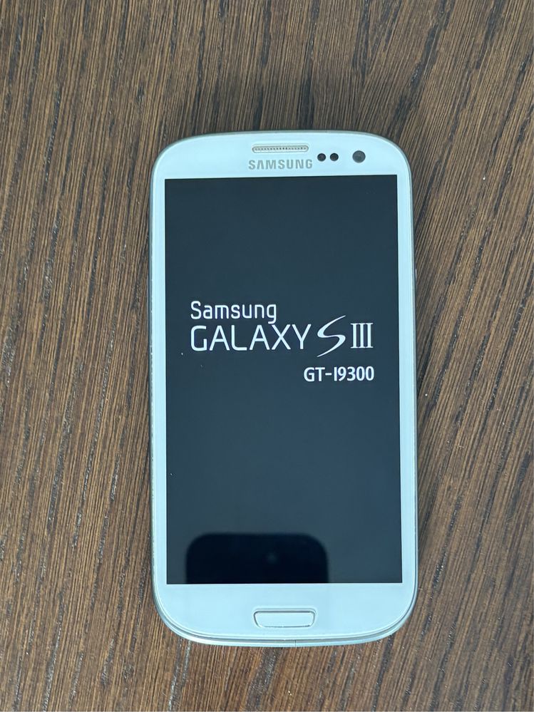 Samsung Galaxy S III GT-19300