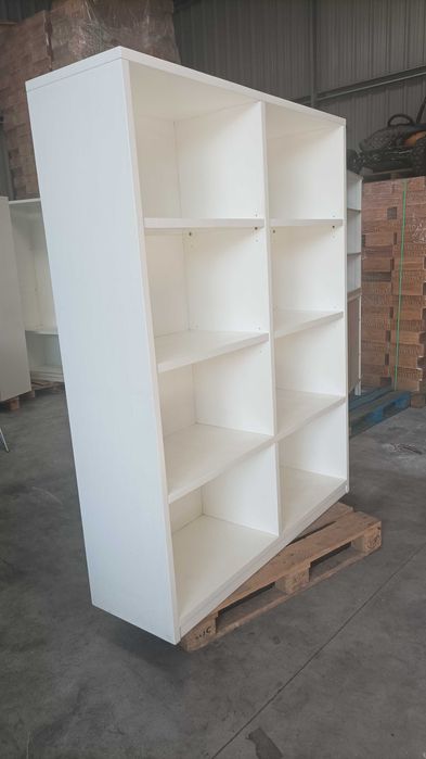 Vendo móvel estante em madeira lacada