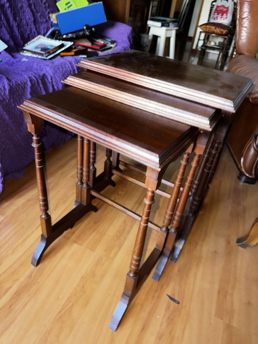 Mesa de apoio em madeira