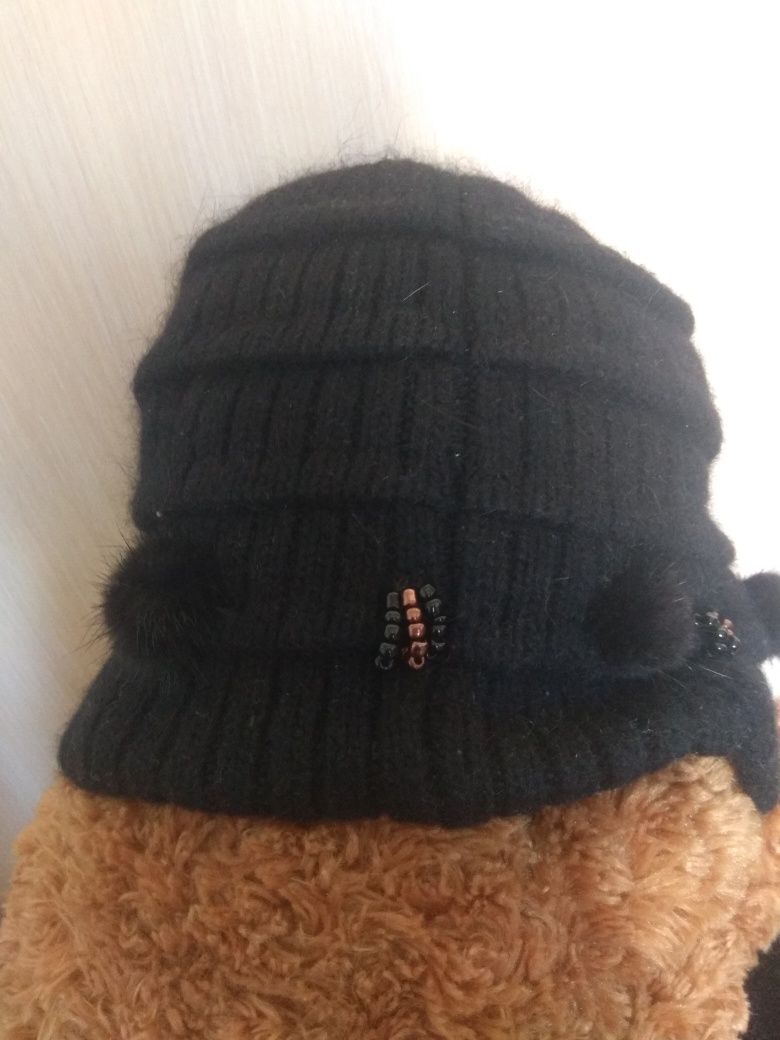 Тёплая шапка зимняя