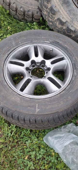 Продам резину на прадо