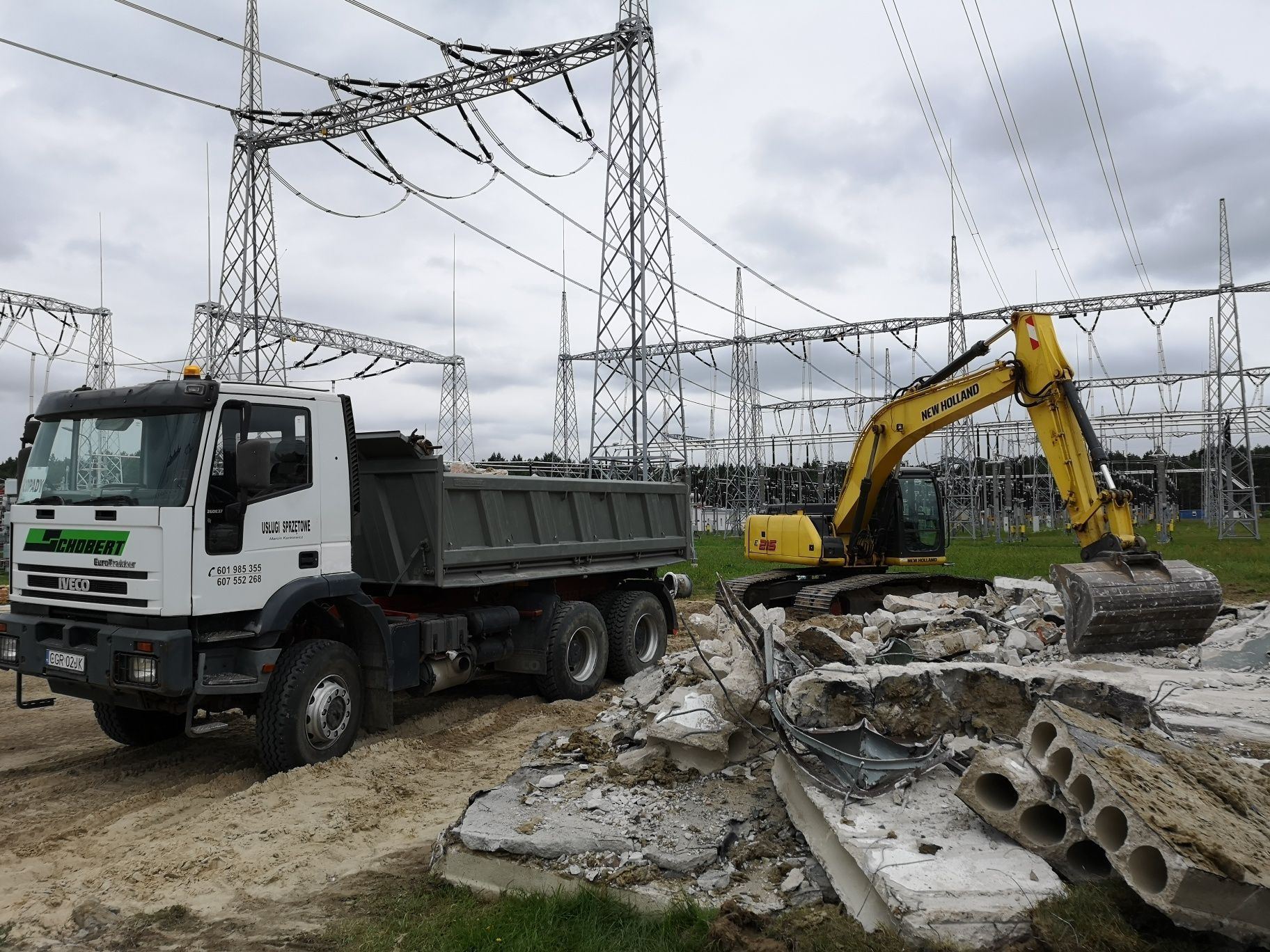 Usługi koparką minikoparką koparko ładowarką wywrotki Grudziądz