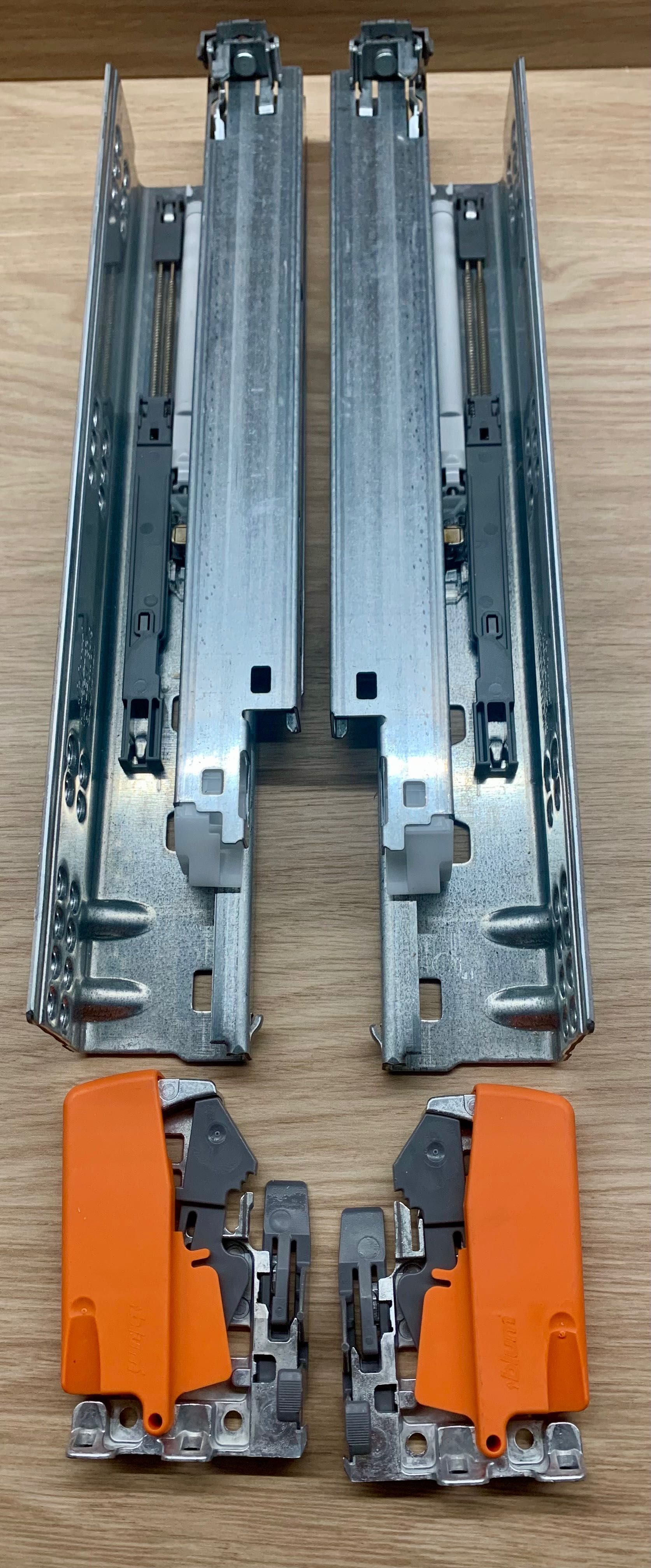 BLUM Tandem prowadnica 560F300-01B-2 kompleta