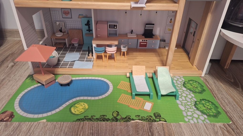 Domek dla lalek Playtive z dodatkowym wyposażeniem