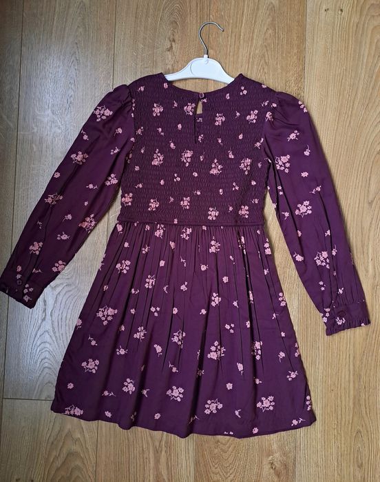 Нарядное платье для девочки с длинным рукавом