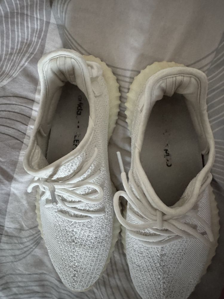 Yeezy boost 350 cream white