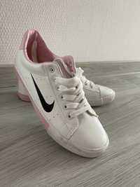 Buty damskie biało różowe