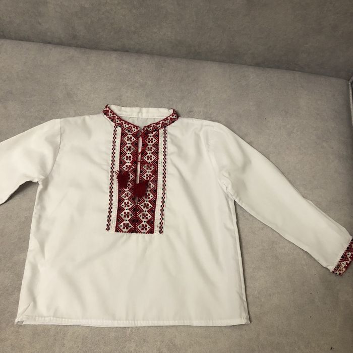 Дитячі вишиванки для дівчинки і хлопчика