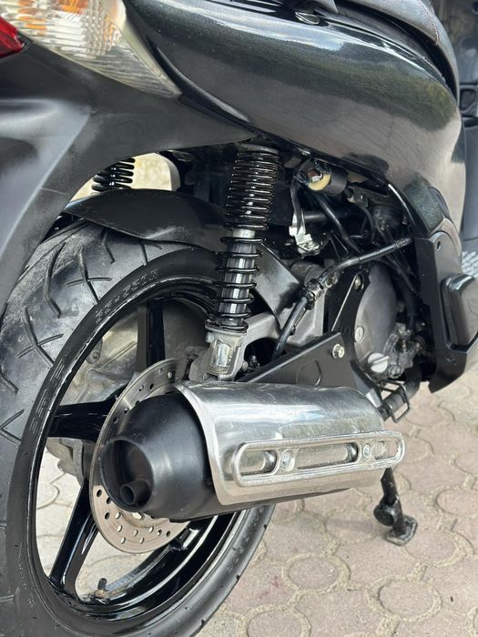 Скутер honda sh150