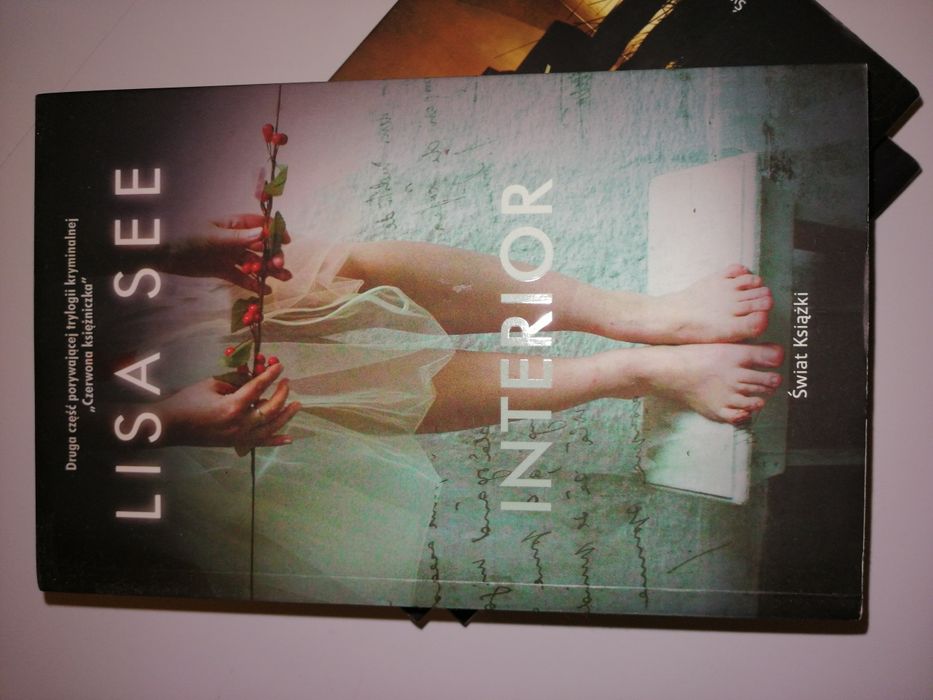 Lisa  See Interior,Kości smoka,Sieć rozkwitającego kwiatu.