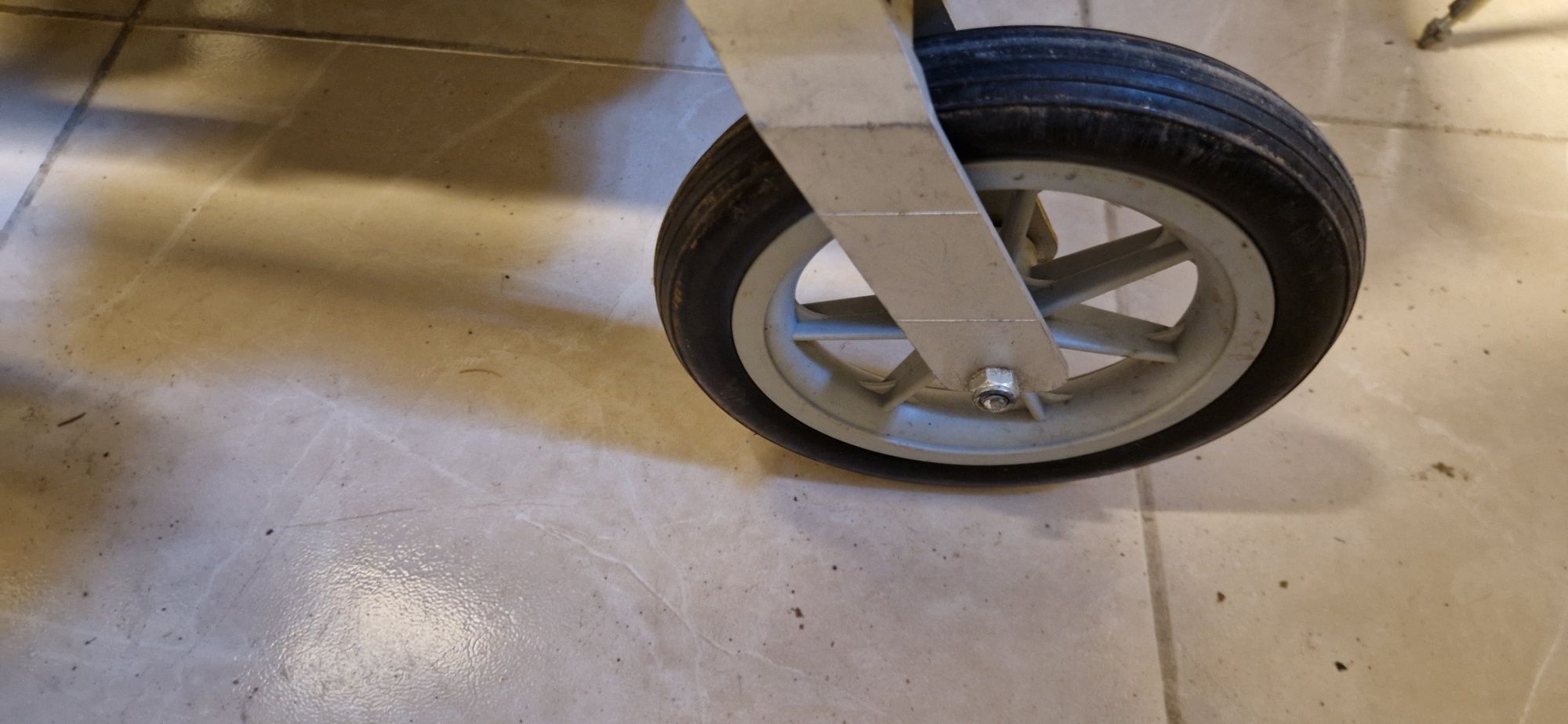 Thule chariot 2 . Przyczepka rowerowa s osobowa. Zielona