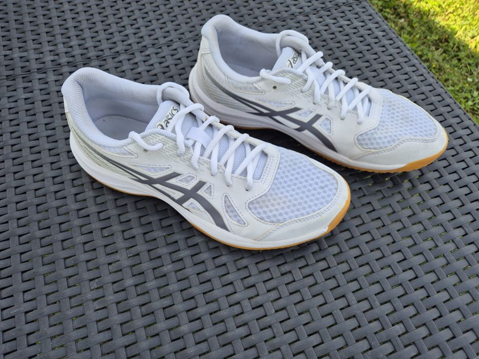 Buty halowe r.40,5 gwarancja do III 2027