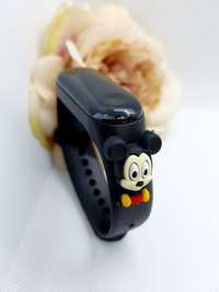 Zegarek dziecięcy elektroniczny led Myszka Miki