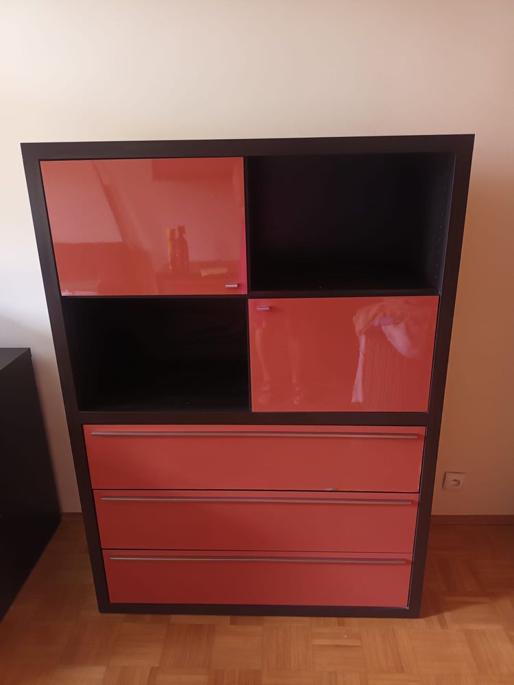 Zestaw mebli używanych za dobre wino